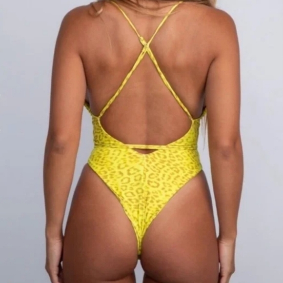 Skatie Lynn Tulum One Piece Yellow S - Picture 9 of 15
